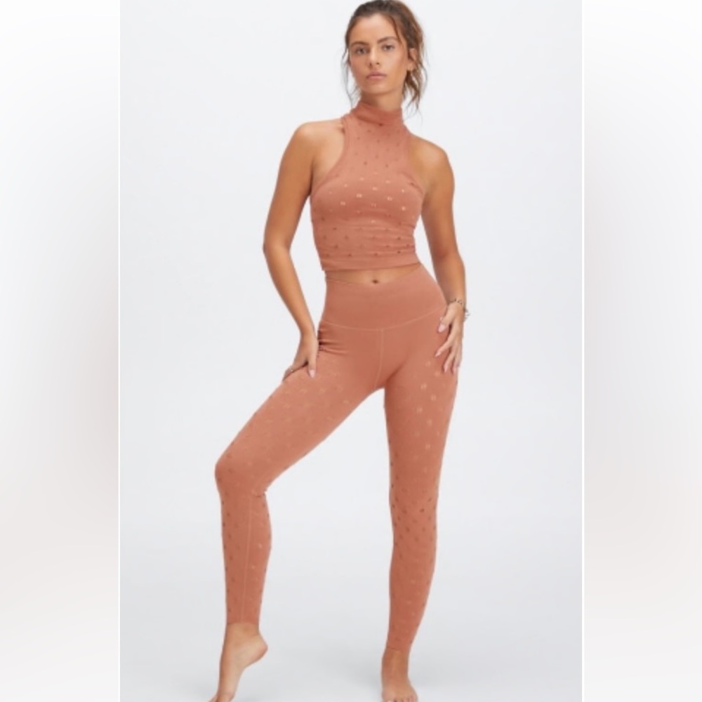 Fabletics Sculpt Knit Set - Picture 4 of 6